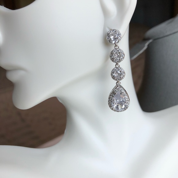 Water Drop Shaped Dangle Earrings Simulated Diamonds White Gold Plated - Picture 2 of 6